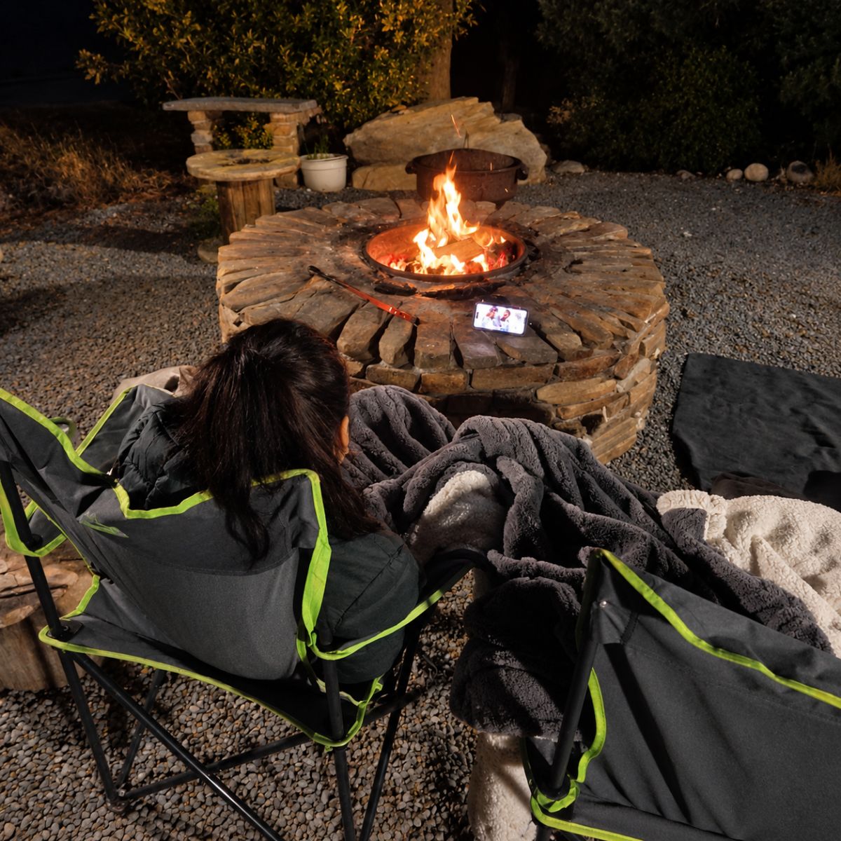 Schoongezicht Campsite - the fire at night